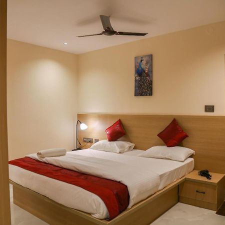 Lumis Studio Apartment Hyderabad Exterior photo